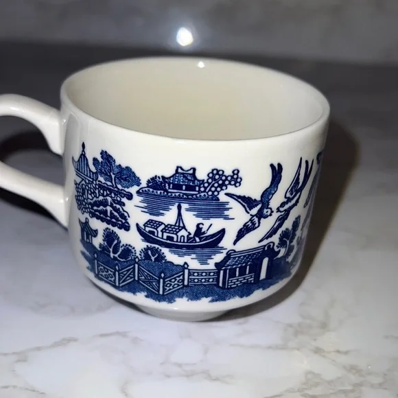 Churchill England | Kitchen | Orphan Churchill England Blue Willow Coffee  Cup Please Adopt This Lonely Beauty | Poshmark